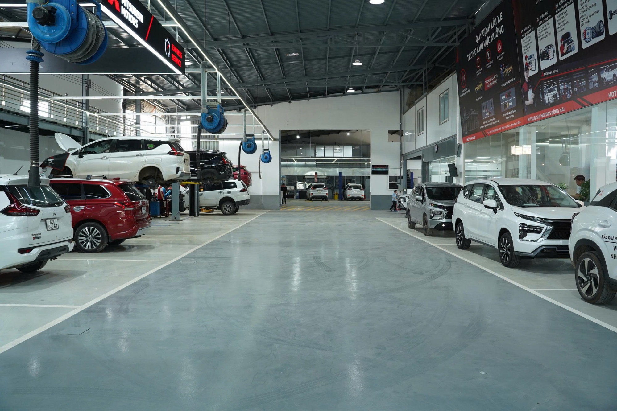 Xe bán ngày càng nhiều, Mitsubishi nâng cấp đại lý cho khách đỡ phải chờ lâu: Có nơi mới rộng 3.750m2, chứa 23 khoang sửa và đồng sơn - Ảnh 6