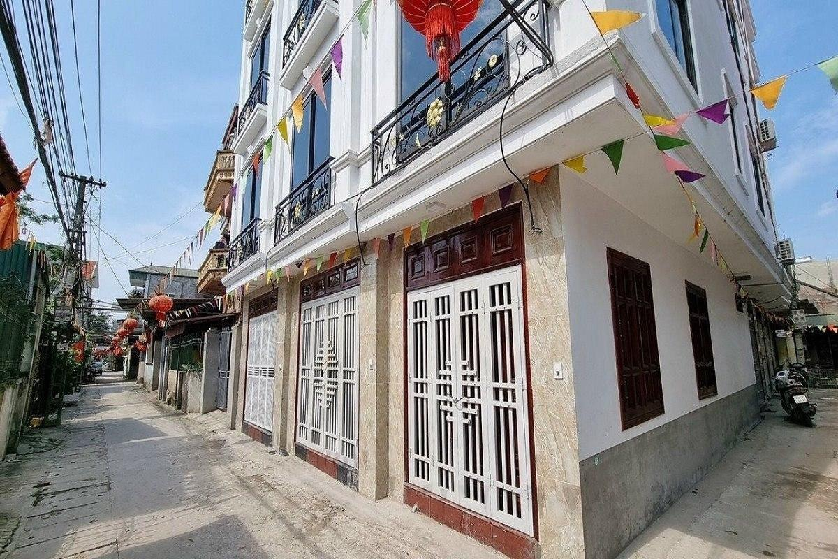 Nhà đất thổ cư giảm giá tiền tỷ vẫn ế: Cá biệt có căn "hàng khủng" 100 tỷ rao bán cả năm không có ai ngó ngàng - Ảnh 1