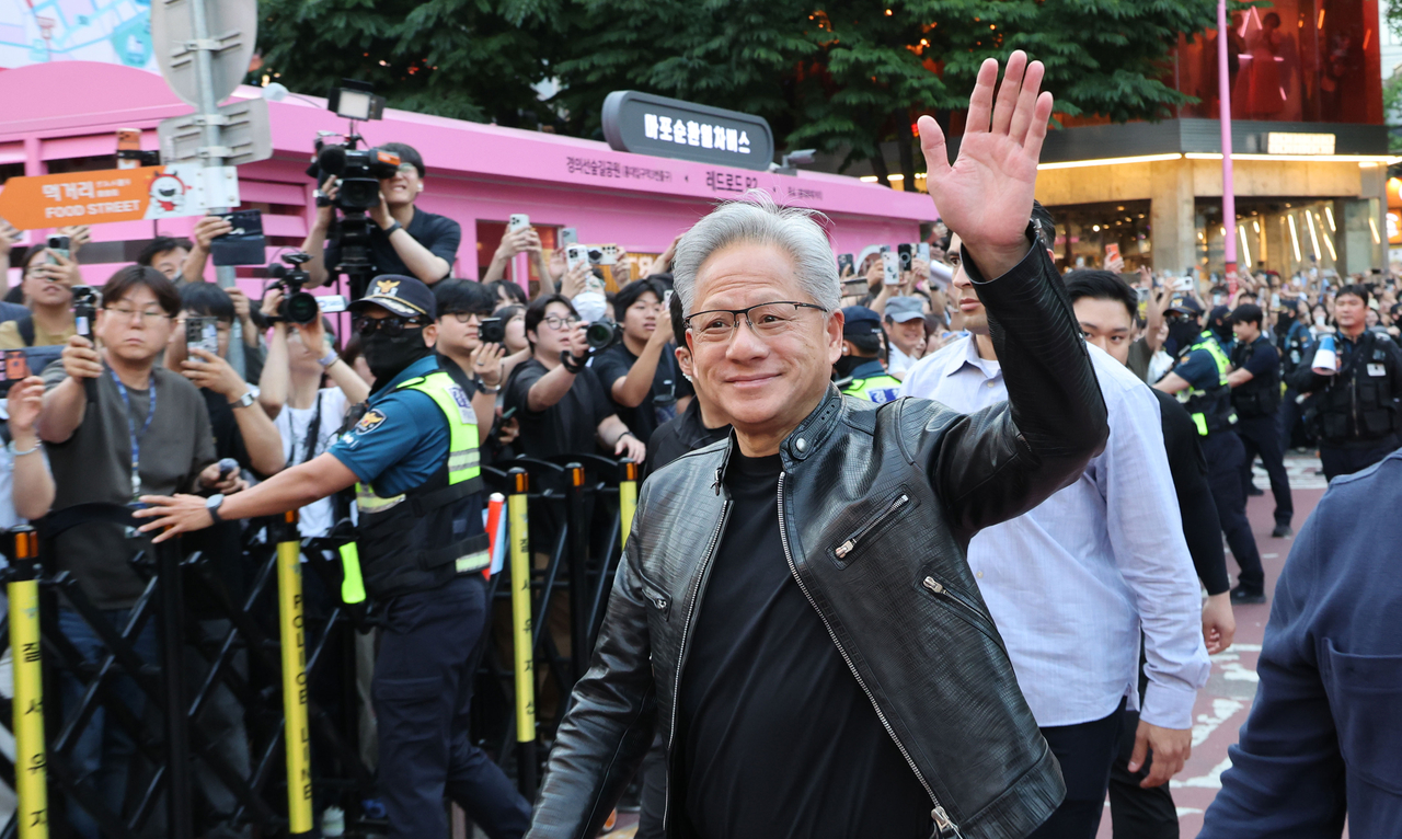 CEO Jensen Huang gặp lãnh đạo các DN có ảnh hưởng ở Hàn Quốc nhưng bàn ăn của họ được quan tâm hơn cả? - Ảnh 2