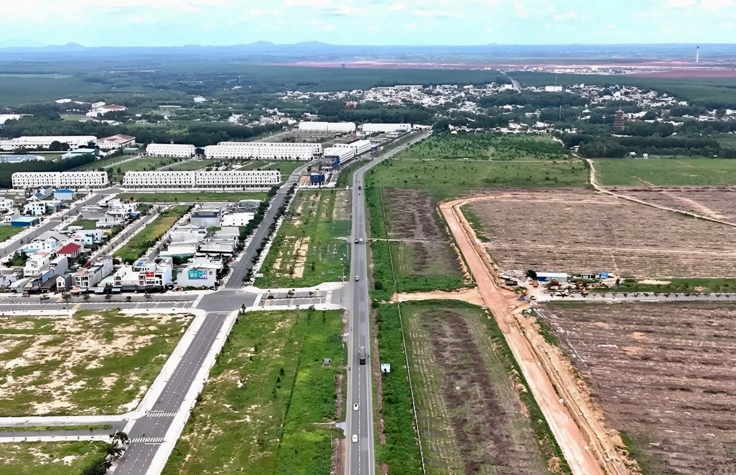 Đồng Nai thu hồi hơn 1.164 ha đất gần sân bay Long Thành trong tháng 6 - Ảnh 1