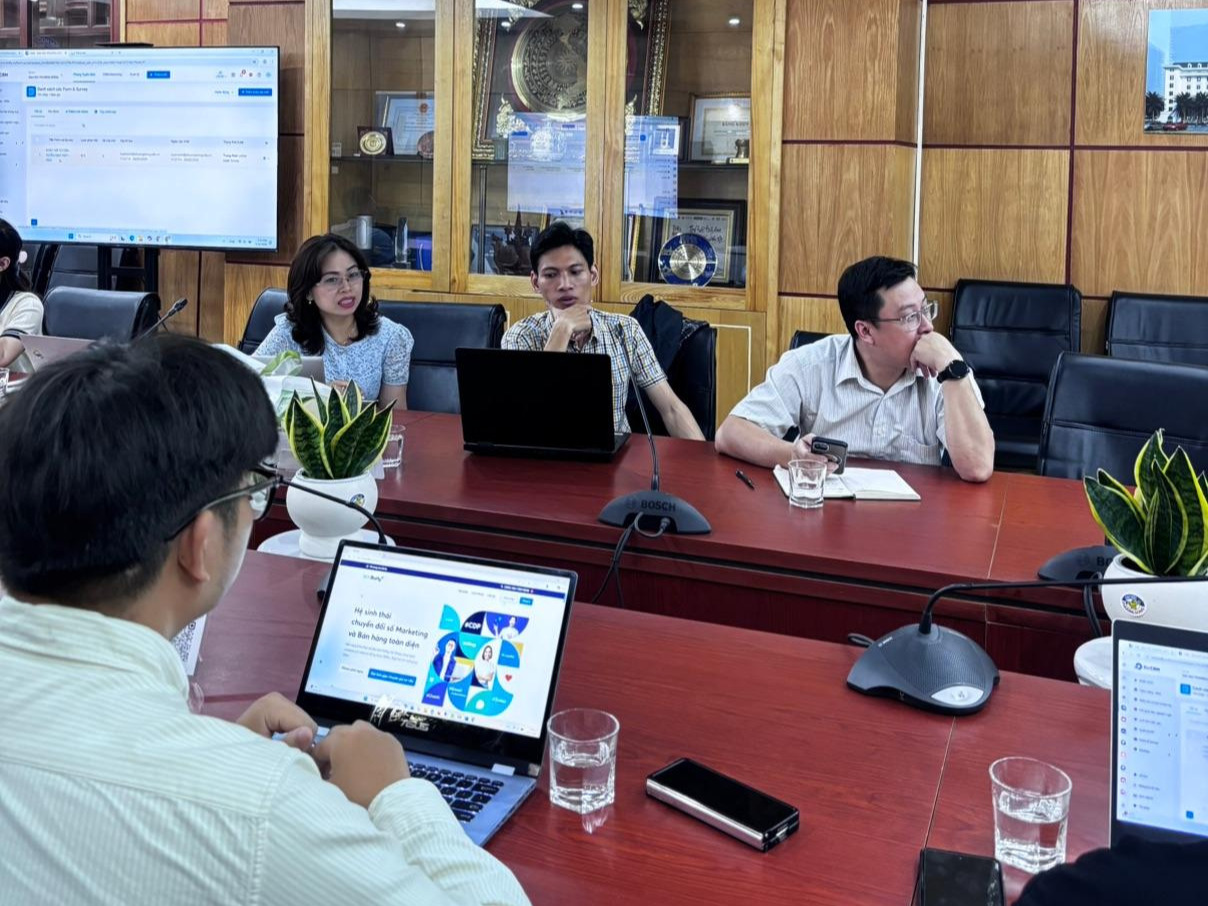 Tuyển sinh bằng dữ liệu: Đại học Phương Đông "bắt tay" Bizfly tăng tốc chuyển đổi số với Smart Edu