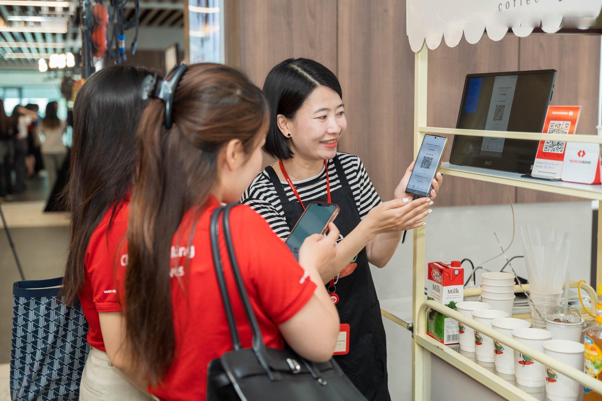 Hợp lực công nghệ - tài chính: One Mount cùng Techcombank phát triển T-Shop - Ảnh 3