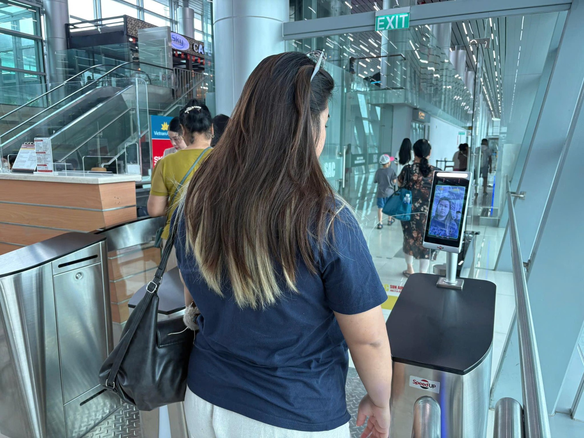 Cảng HKQT Phú Quốc áp dụng toàn trình công nghệ nhận diện khuôn mặt Sun Express - Ảnh 4
