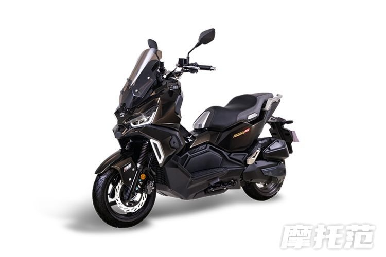Mẫu xe máy này của nhà SYM có thể được coi là “quái vật đường dài” 150cc với bình xăng 15,2L, chạy gần 800 km một bình - Ảnh 2