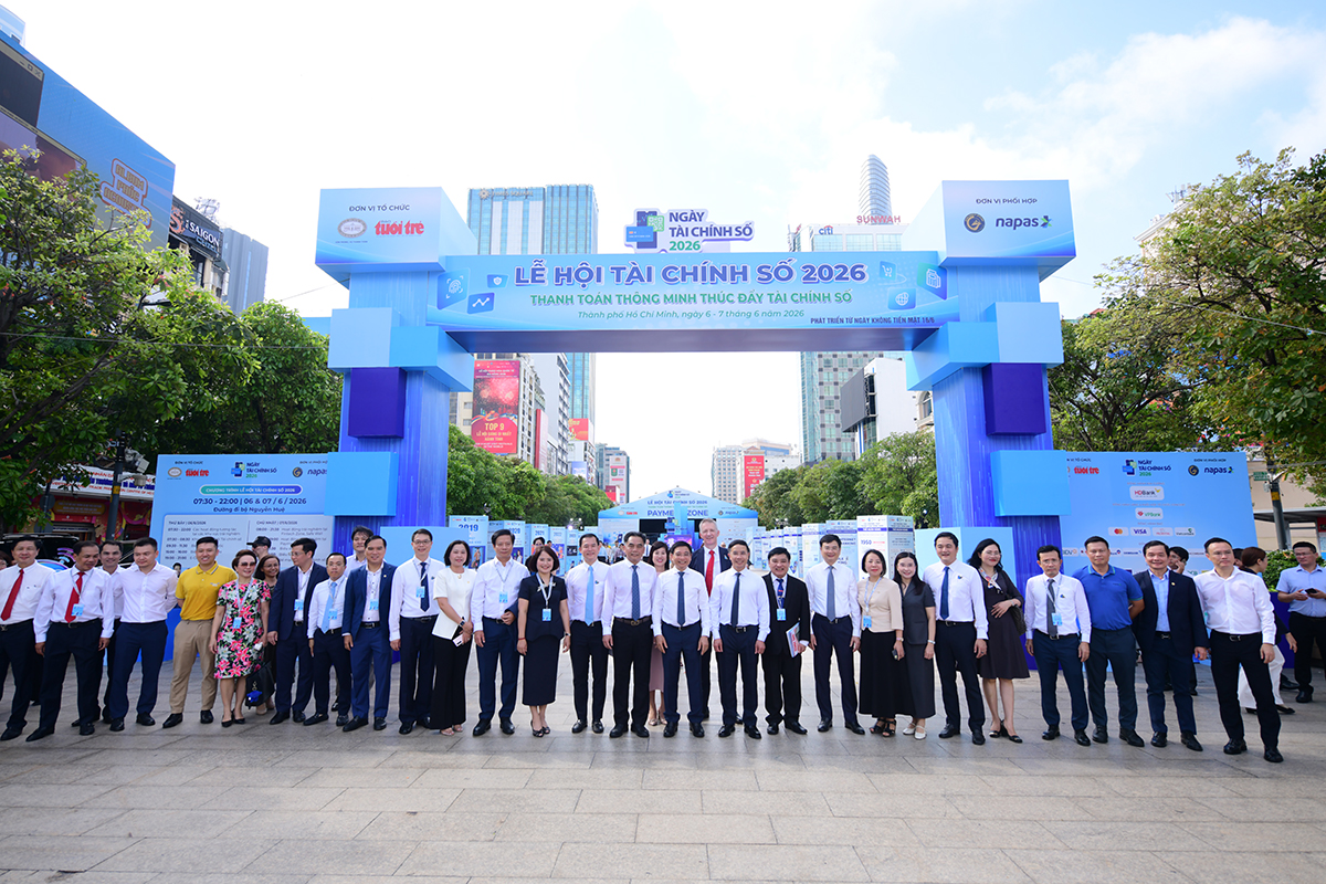 Khép lại sau 2 ngày, Ngày tài chính số 2026 thu hút 120.000 lượt người tham dự và hơn 20.000 tài khoản ngân hàng mới - Ảnh 1