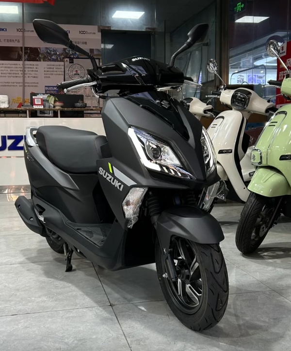 Suzuki tung ra xe tay ga có ABS giá chưa tới 40 triệu đồng: ‘Đòn đánh thẳng’ vào SH Mode và Air Blade trong phân khúc tầm trung - Ảnh 2