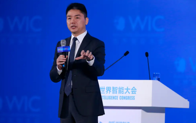700.000 nhân sự trong lĩnh vực này đứng trước nguy cơ bị AI THAY THẾ, doanh nghiệp đang gấp rút đào tạo lại - Ảnh 1