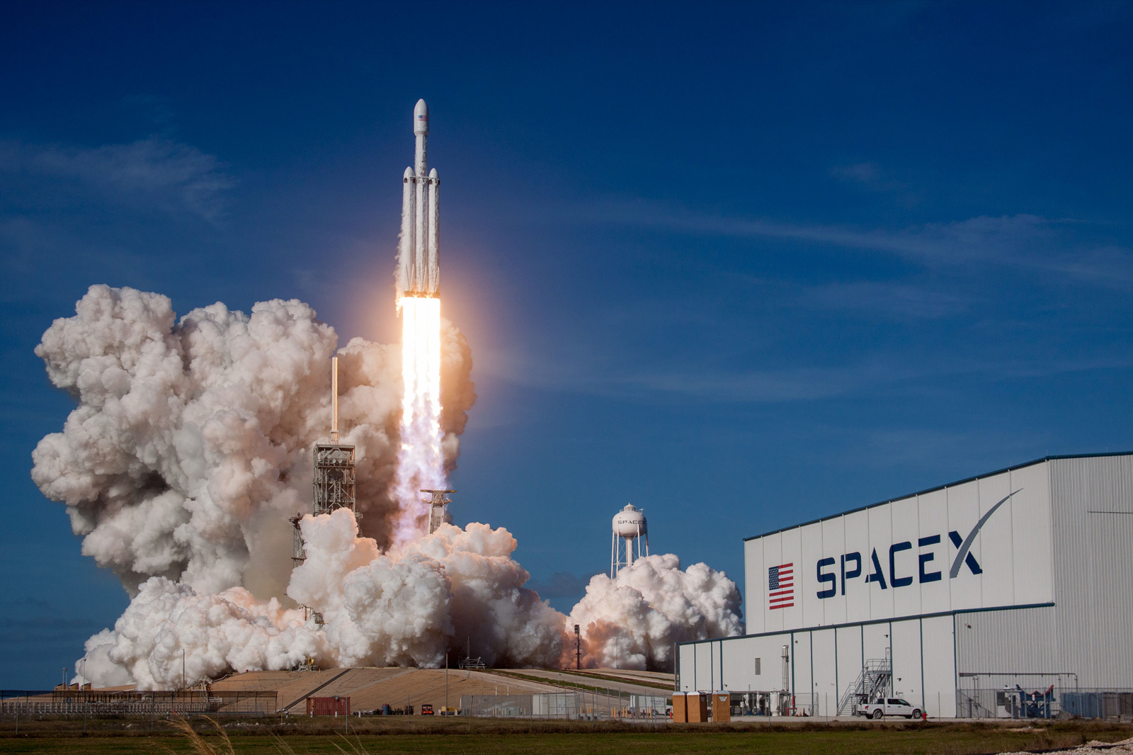 Đến cả nhân viên căng tin SpaceX cũng có thể thành triệu phú USD nhờ một chính sách đặc biệt - Ảnh 2