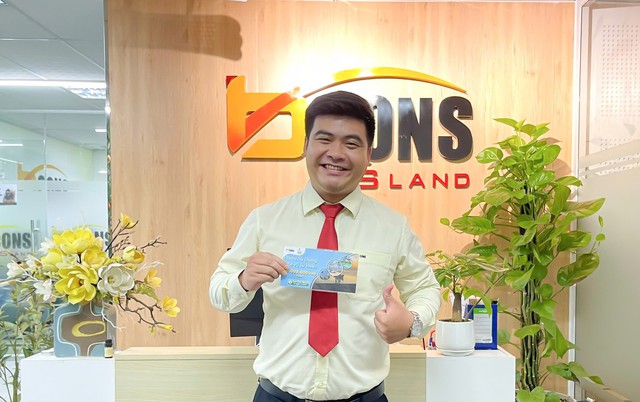 Bcons PS trao thưởng nhân viên kinh doanh 10 xe Honda SH - Ảnh 1