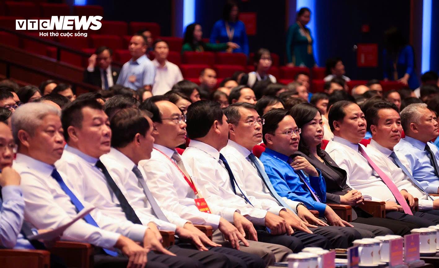 Thủ tướng: Nhà nước có thể mua lại nhà ở xã hội để cho người lao động thuê - Ảnh 2