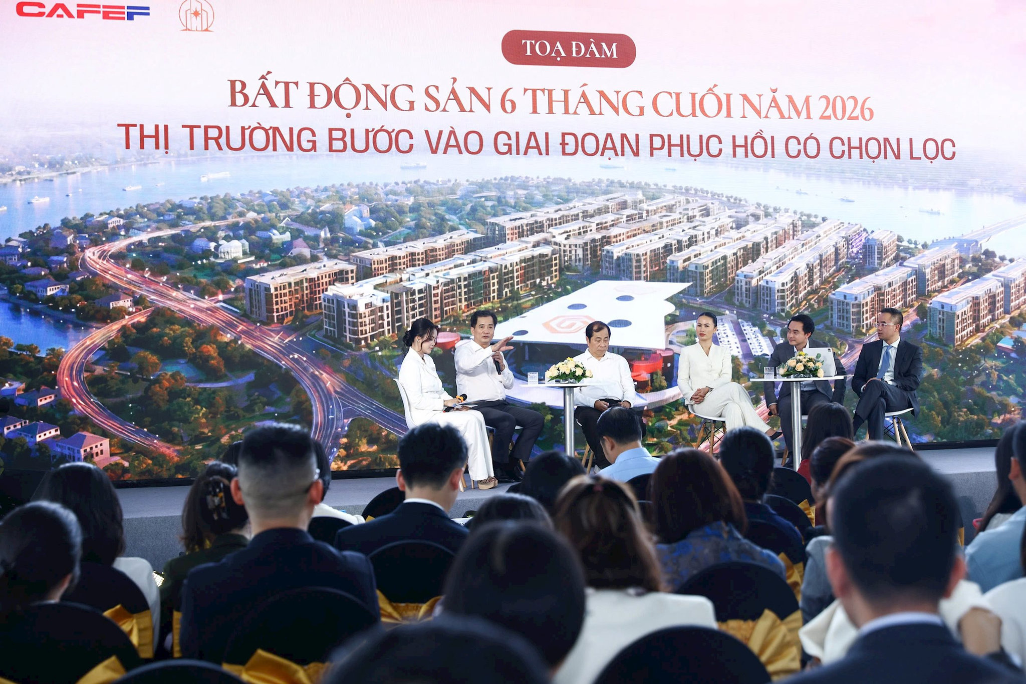 Người mua bất động sản đổi "khẩu vị": Không còn tin lời hứa, xuống tiền dựa trên năng lực thực của chủ đầu tư - Ảnh 1