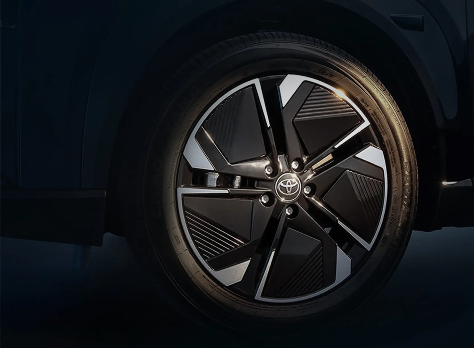 Toyota bZ3X thêm bản đặc biệt giá quy đổi chỉ từ 446 triệu đồng: Ngoại thất ngầu hơn, ghế mát-xa, âm thanh xịn - Ảnh 3