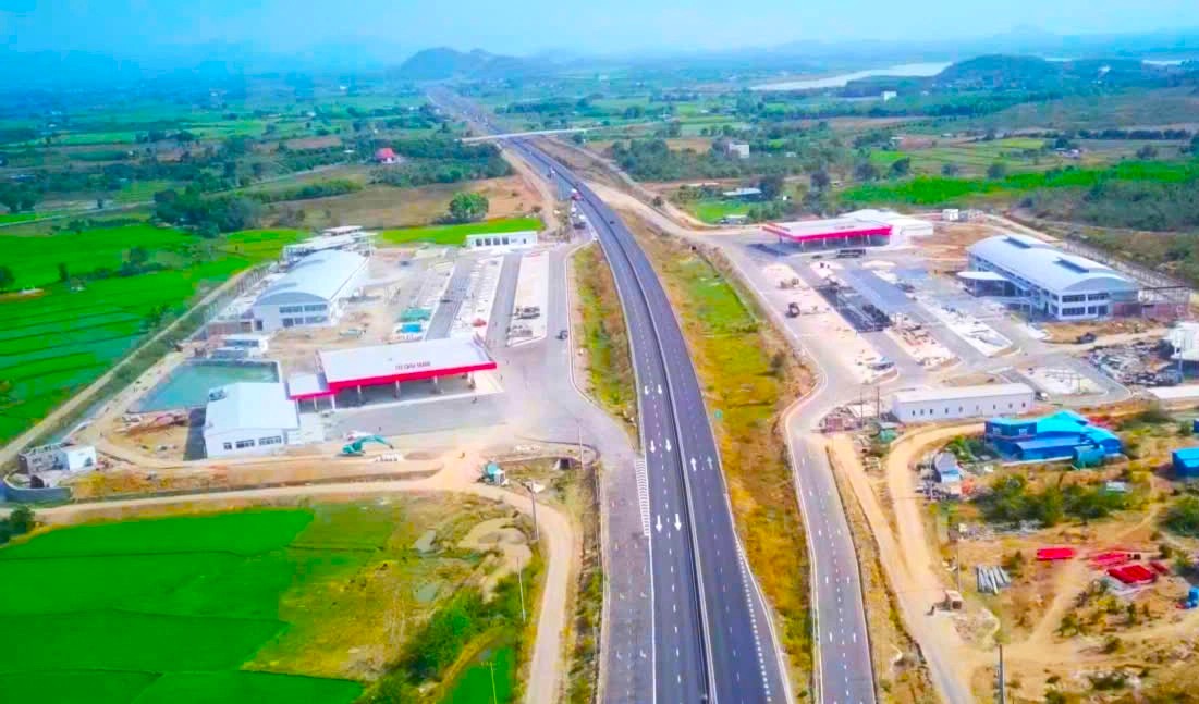 Phát động "chiến dịch thần tốc" hoàn thành trạm dừng nghỉ cao tốc trên cao tốc Bắc - Nam - Ảnh 1