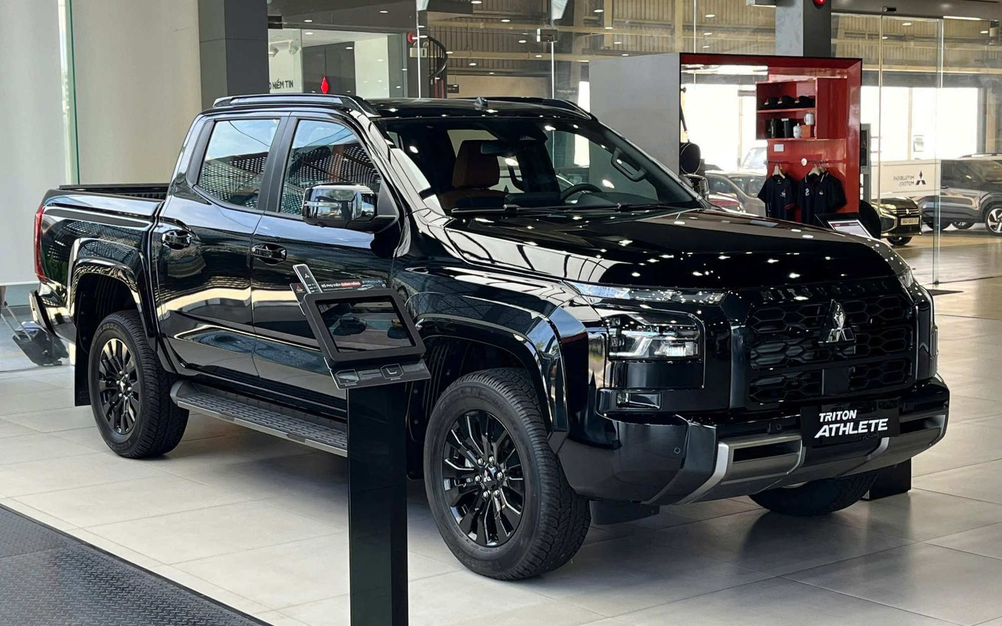 Mitsubishi Xpander giảm giá lăn bánh tới 85 triệu sau khi lấy lại top 1 phân khúc: Bản rẻ nhất trừ hết chỉ 501 triệu đồng, tăng sức ép cho Veloz Cross - Ảnh 3