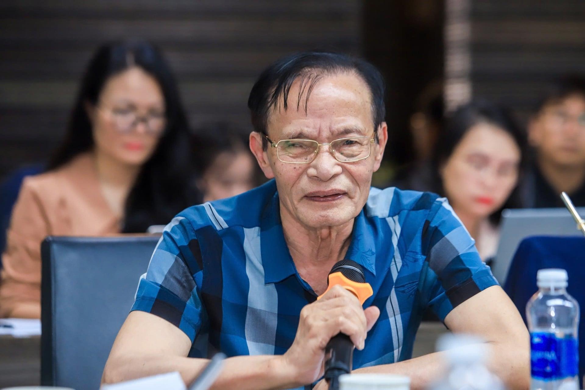 TS. Lê Xuân Nghĩa: Một bộ phận tiền gửi người dân đang dịch chuyển khỏi hệ thống ngân hàng do lãi suất thấp, siết chặt quản lý thuế và kê khai tài sản - Ảnh 1