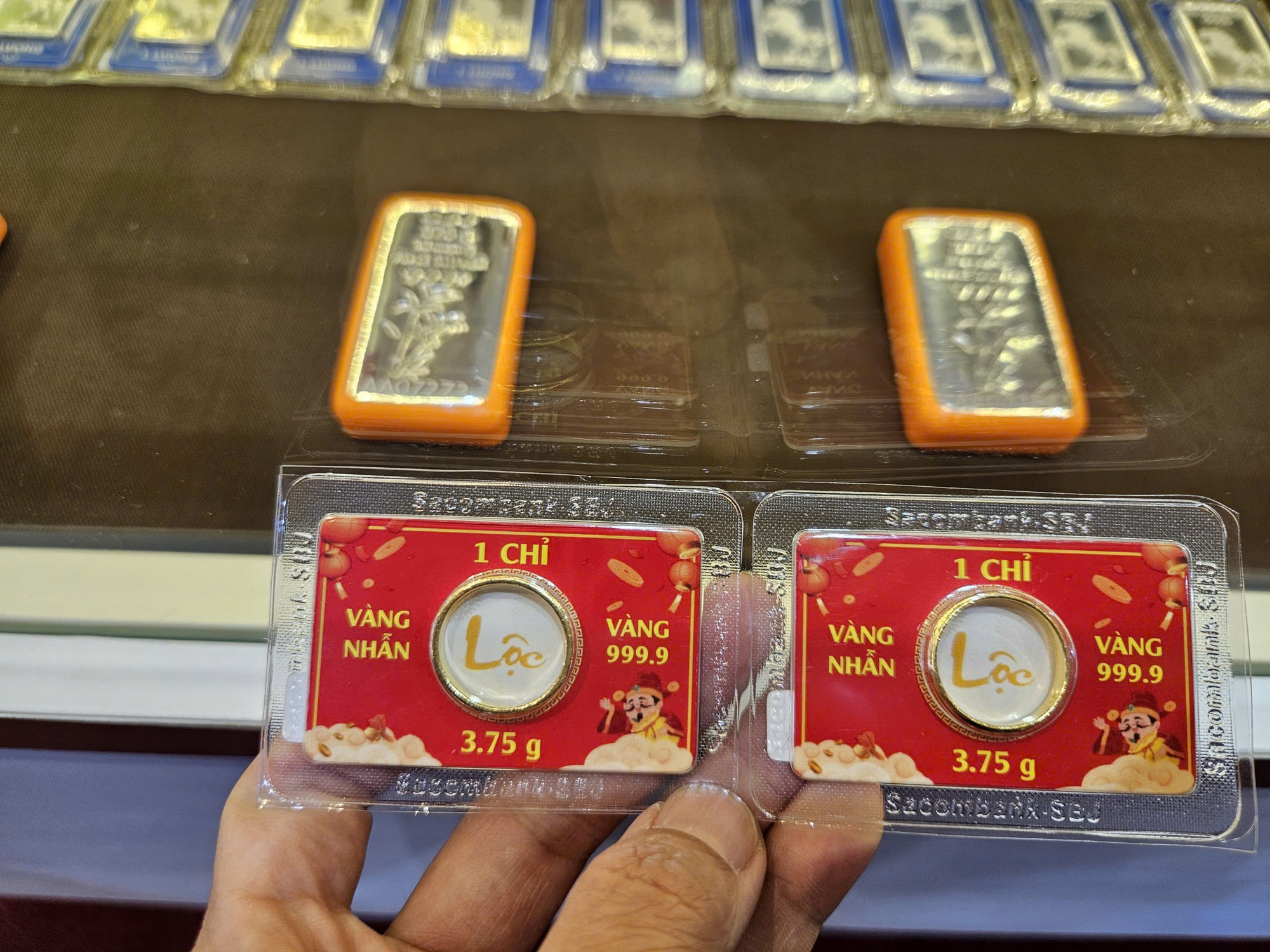 Sáng 25-6, giá vàng, bạc lao dốc, nhà đầu tư sốc nặng - Ảnh 1