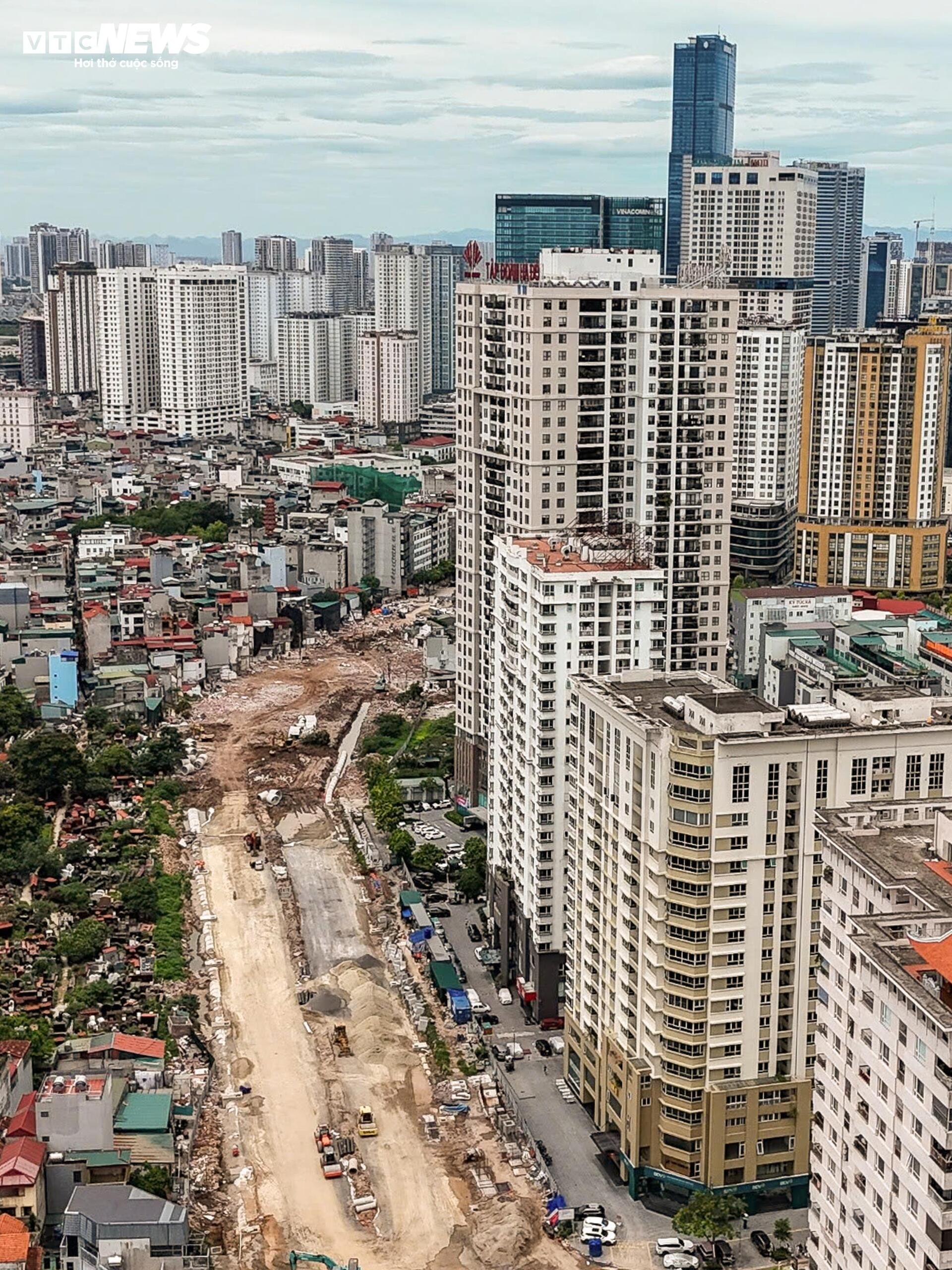 Hình hài tuyến đường Vành đai 2,5 qua Cầu Giấy sau gần 3 tháng thi công - Ảnh 2