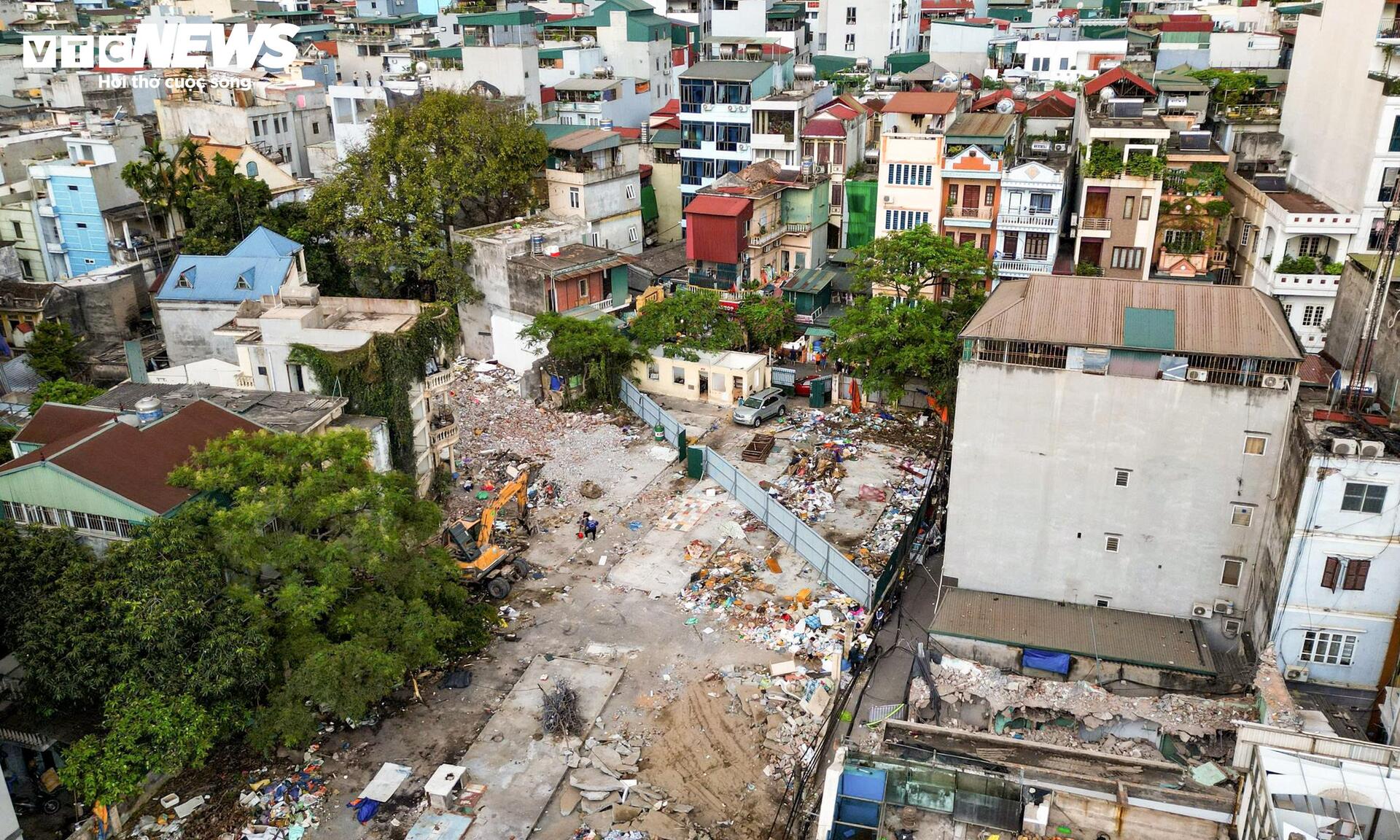 Máy móc làm việc ngày đêm tại điểm nghẽn cuối cùng của Vành đai 2.5 Hà Nội - Ảnh 8