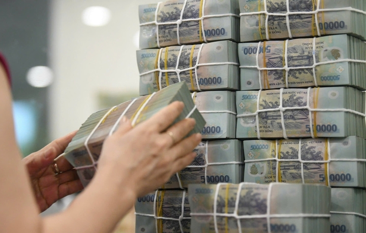Loạt ngân hàng tăng vốn điều lệ cả chục nghìn tỷ đồng - Ảnh 1