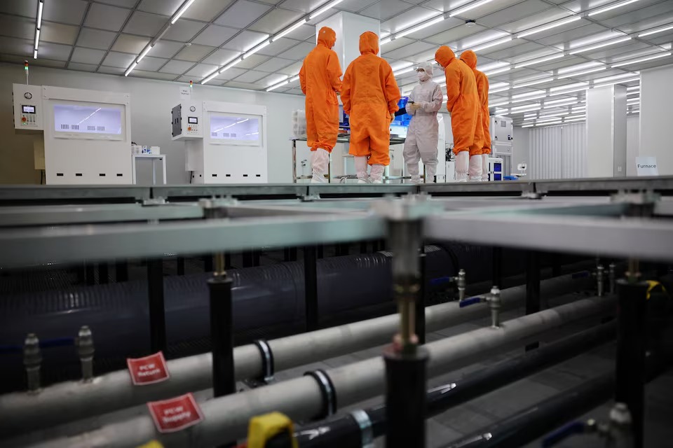 Phát hiện 1 ngành học hot hơn cả bác sĩ, luật sư ở Hàn Quốc - từ điểm B+ lên thẳng A+, có liên quan đến Samsung, SK Hynix - Ảnh 1