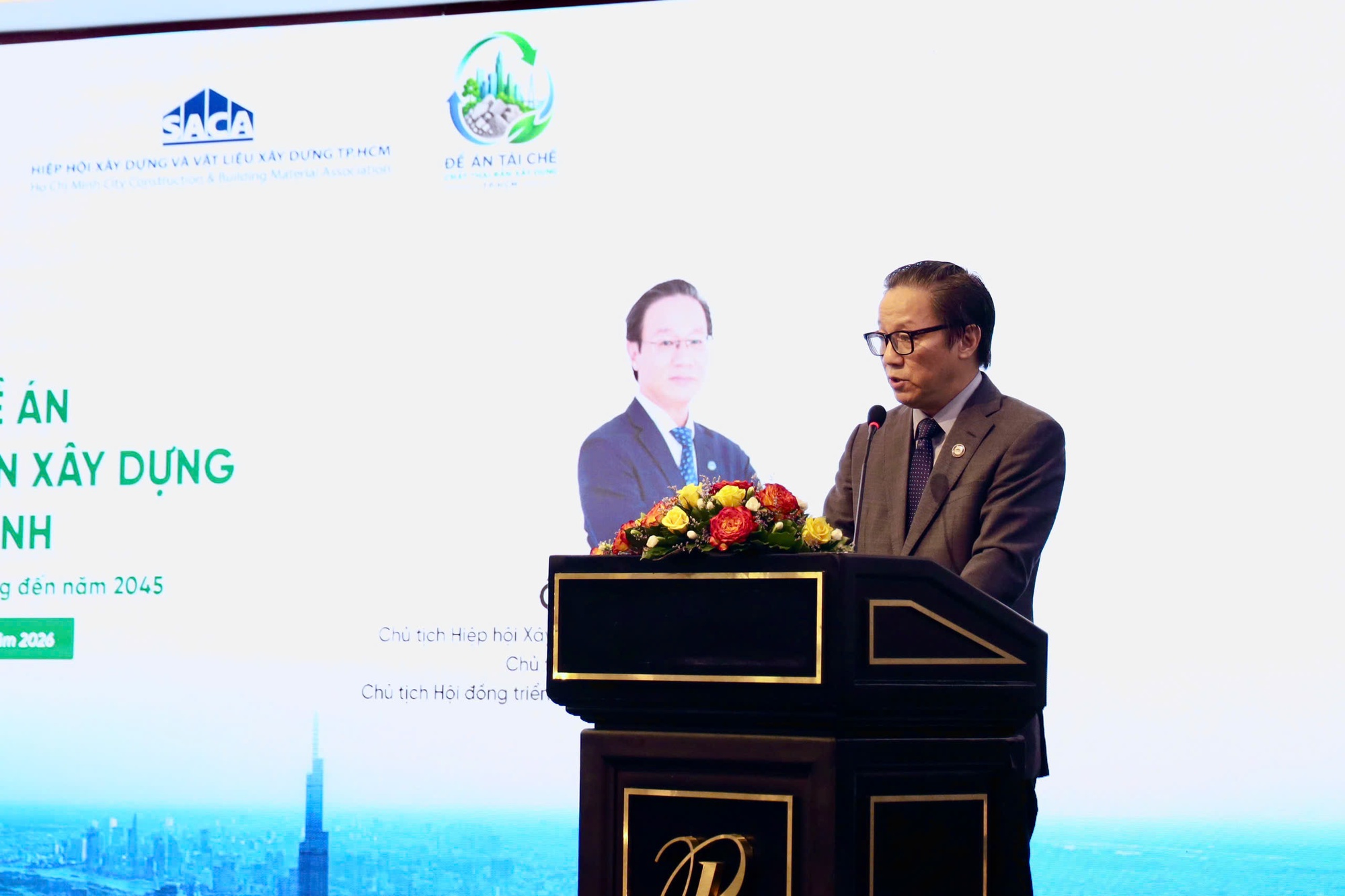 Thiếu vật liệu xây dựng, TPHCM tính dùng vật liệu tái chế - Ảnh 2