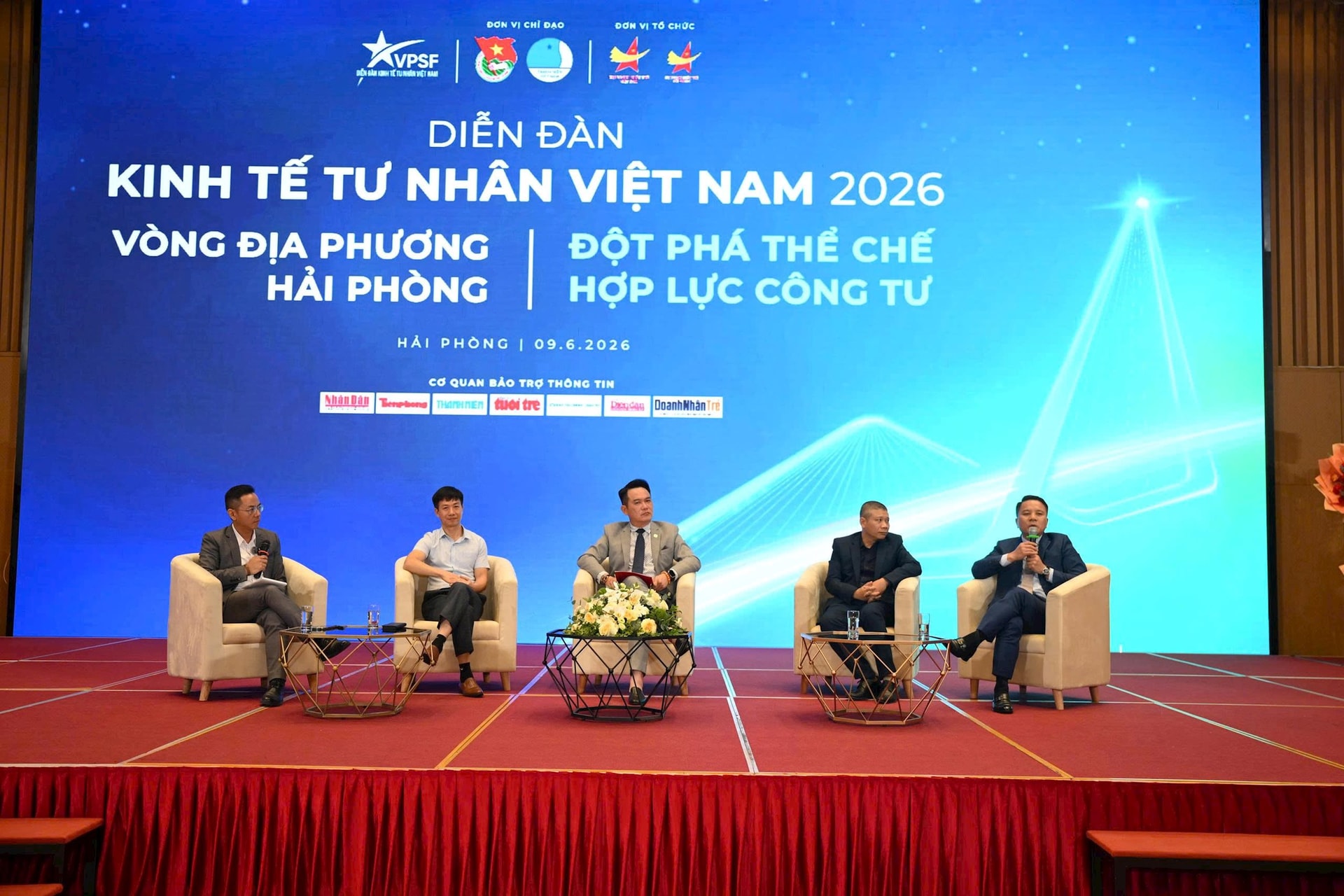 "Doanh nghiệp 1 người": Không phải làm việc đơn độc mà là vận hành tinh gọn - Ảnh 1
