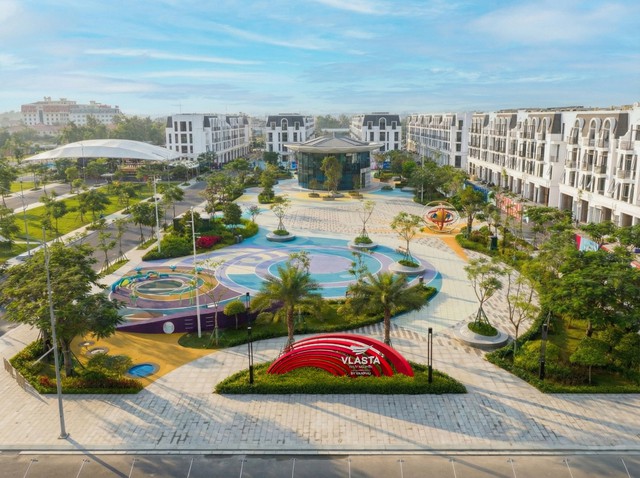 Văn Phú vào Top 10 doanh nghiệp bất động sản hàng đầu Việt Nam - Ảnh 3