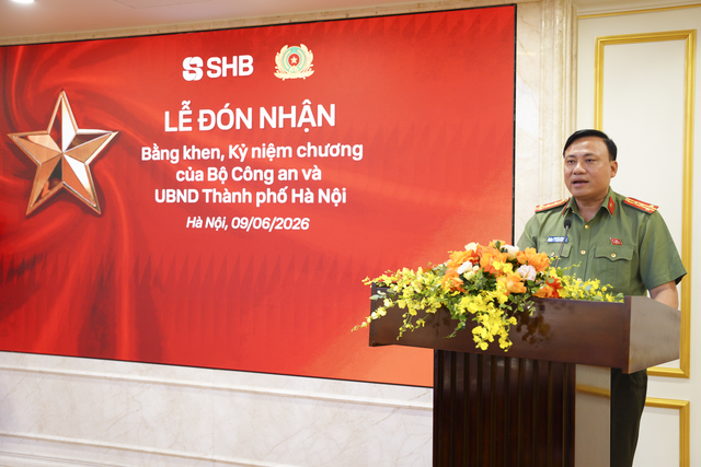 Từ cán bộ nhân viên SHB bảo vệ khách hàng đến bằng khen của Bộ Công an - Ảnh 2