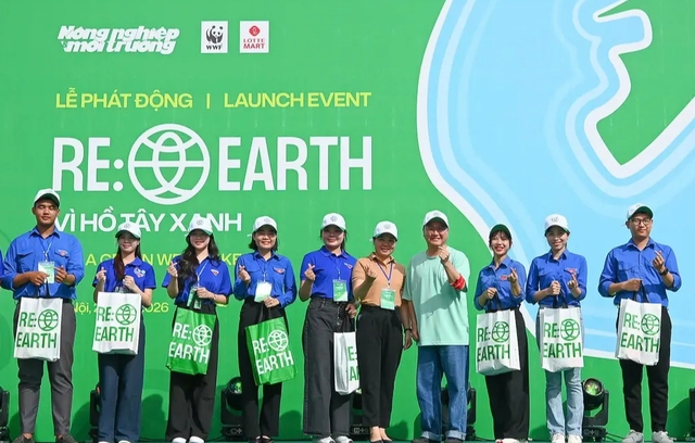 Chương trình RE:EARTH - Vì hồ Tây xanh, lan tỏa lối sống xanh, bảo vệ môi trường - Ảnh 1