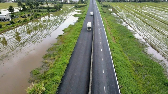 Đề xuất mở rộng hai tuyến cao tốc dài hơn 80 km qua đồng bằng sông Cửu Long - Ảnh 1