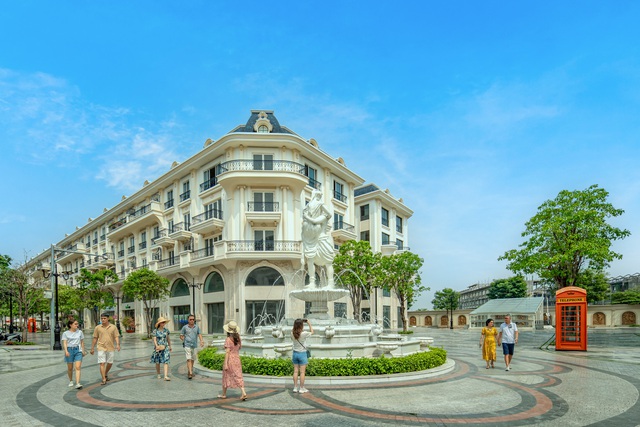 Nhà phố ven sông Van Phuc City: Khi giá trị không chỉ đo bằng tiền - Ảnh 1