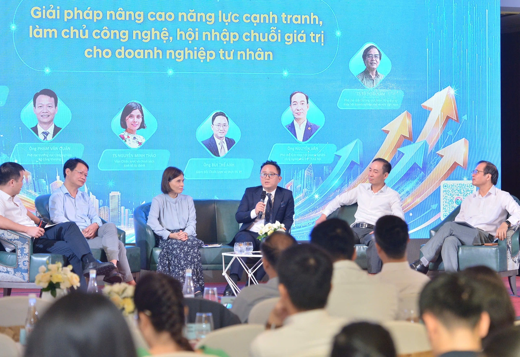 Đặt hàng doanh nghiệp đầu tư vào công nghiệp trọng điểm - Ảnh 2