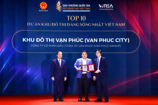 Van Phuc City được vinh danh ‘Top 10 Khu đô thị đáng sống nhất Việt Nam’ - Ảnh 1