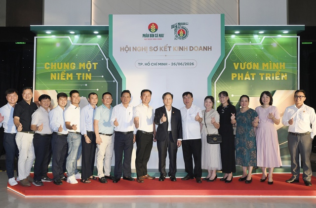 Phân bón Cà Mau vượt xa kế hoạch kinh doanh 6 tháng