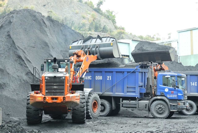 TKV ưu tiên tối đa cung cấp than cho sản xuất điện - Ảnh 3