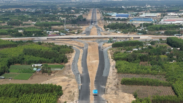 Khu Đông TP.HCM và câu hỏi về mặt bằng giá mới của biệt thự nội đô - Ảnh 2