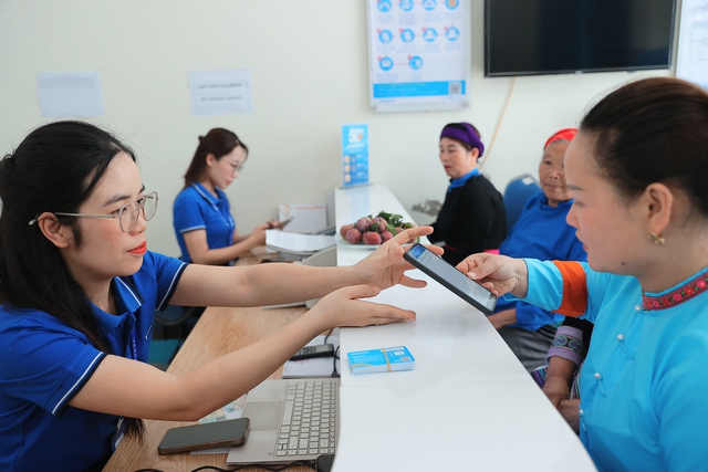 Sáng 15.6, hơn 8 triệu SIM di động chưa xác thực sinh trắc học bị khóa - Ảnh 1