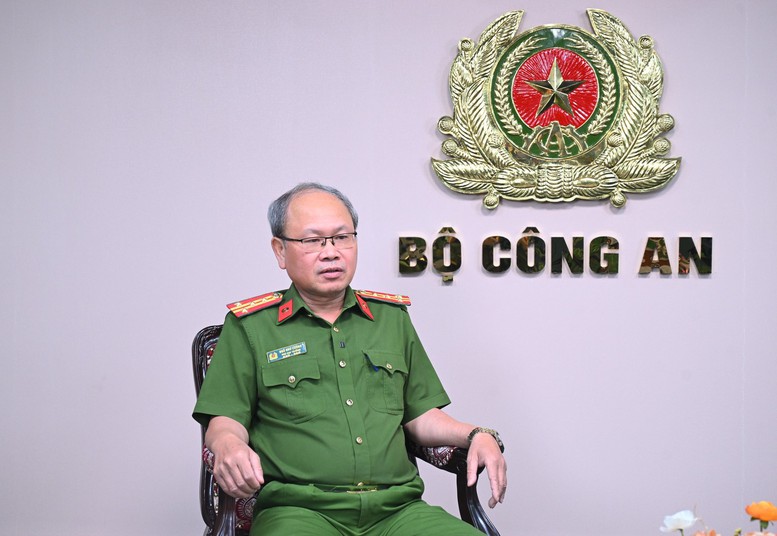 Bộ Công an lý giải quy định người thân phải thông báo lưu trú khi ở qua đêm - Ảnh 1