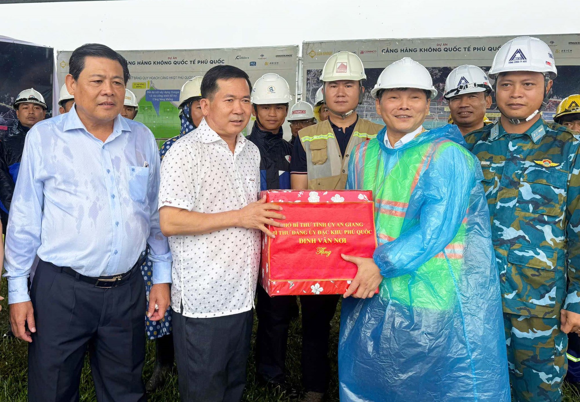 Đường băng dài 3.300m tại dự án sân bay của Sun Group vừa đạt kỷ lục chưa từng có trong lịch sử, lãnh đạo tỉnh An Giang đưa ra yêu cầu đặc biệt