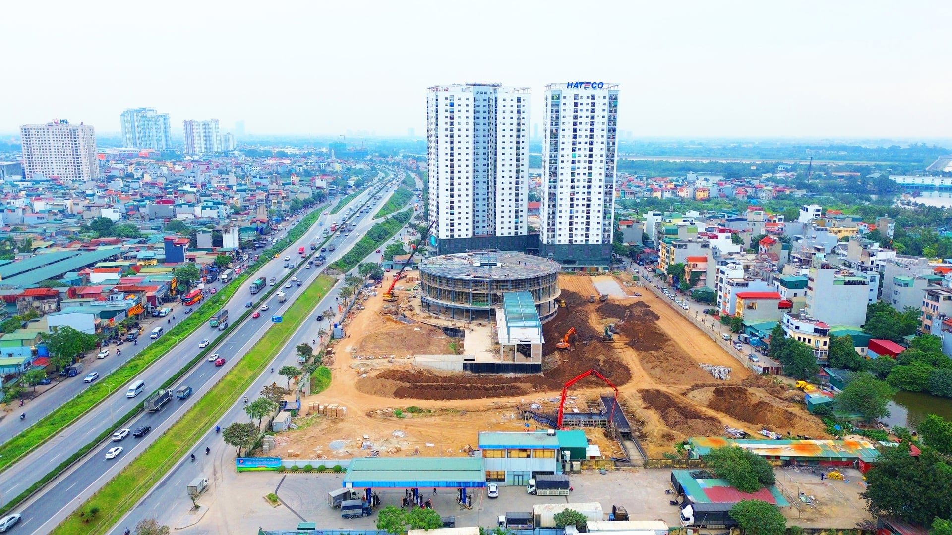 Bến xe khách "trăm tỷ" sắp được đưa vào phục vụ người dân: Nằm ở cửa ngõ Hà Nội, thiết kế có cả tầng hầm - Ảnh 1