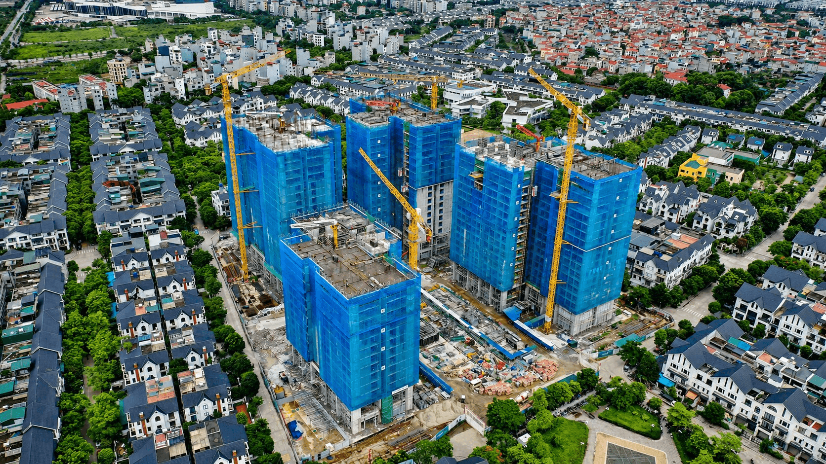 Chung cư từng "nóng" bậc nhất Hà Nội: Chốt 1.000 giao dịch ngay khi mở bán, khách mua chực chờ cả ngày lẫn đêm...đang tăng tốc thi công, sẽ bàn giao vào 2027