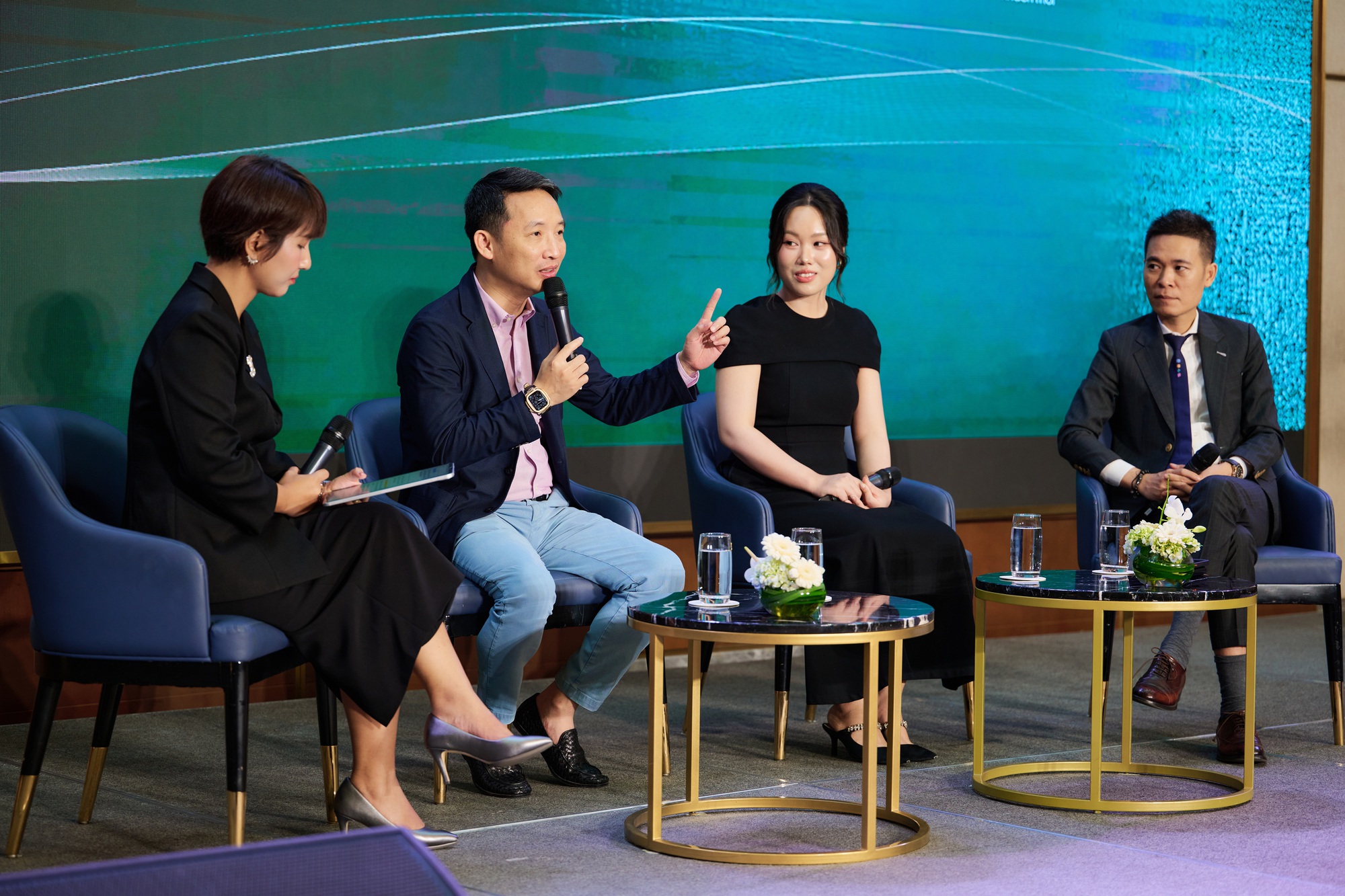 The Collectors' Language: Khi hệ giá trị trở thành "ngôn ngữ" của giới sưu tầm