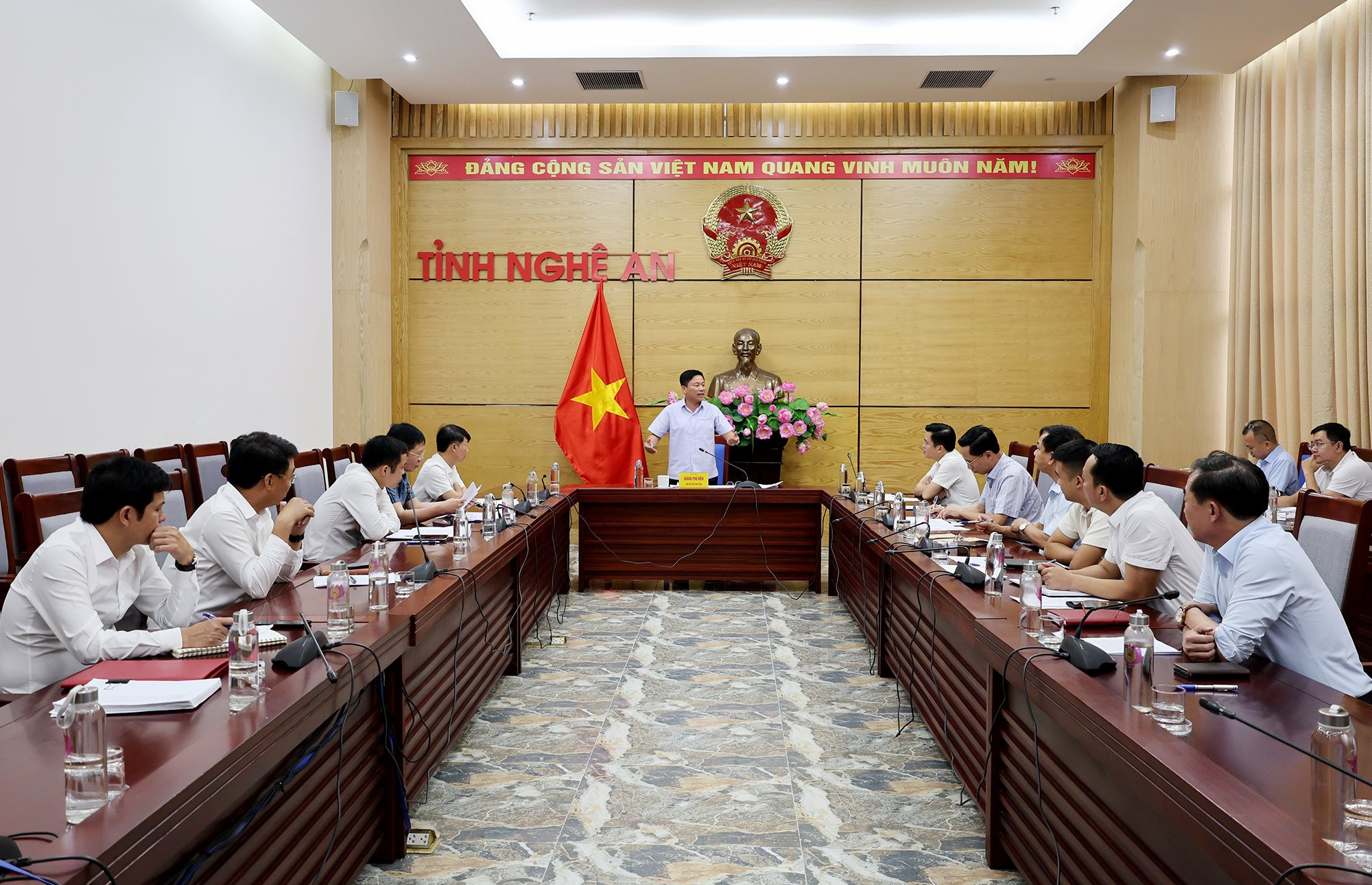 Một địa phương lên phương án gỡ nút thắt giải phóng mặt bằng đoạn siêu dự án đường sắt tốc độ cao hơn 67 tỷ USD dài 1.541 km đi qua - Ảnh 1