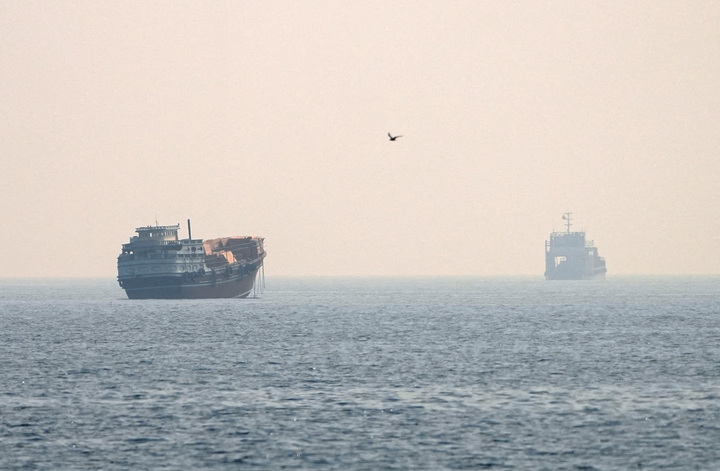 Lộ phương án mới quản lý eo biển Hormuz giữa lúc Mỹ - Iran đối đầu - Ảnh 1