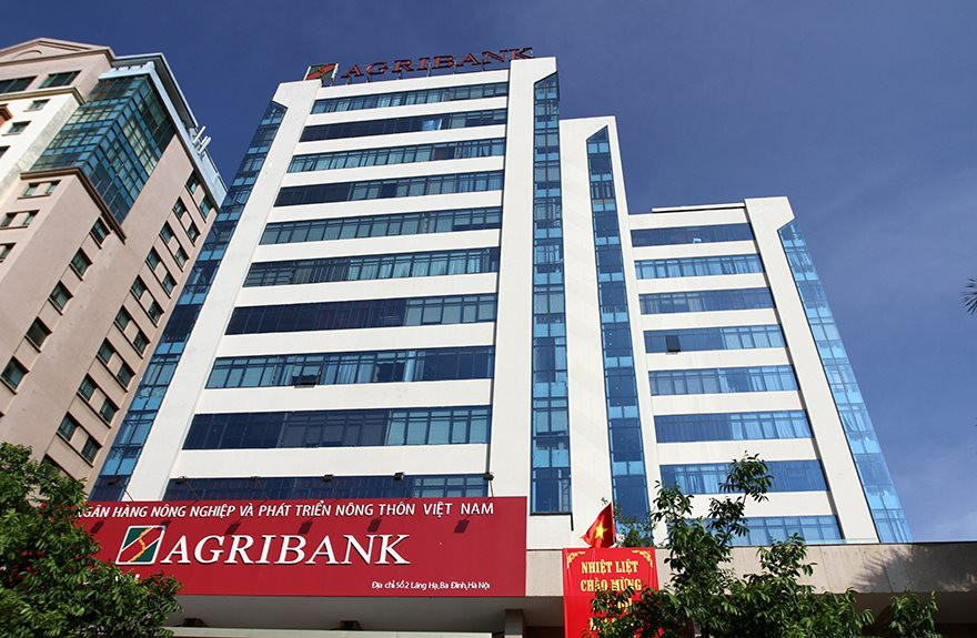 Agribank tuyển dụng lượng lớn nhân sự tại một vị trí, lương tối thiểu 25 triệu đồng/tháng - Ảnh 1
