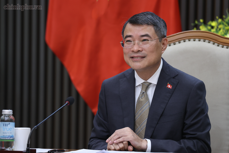 Thủ tướng Lê Minh Hưng điện đàm với Thủ tướng Canada: Việt Nam là đối tác quan trọng chủ chốt ở khu vực - Ảnh 1