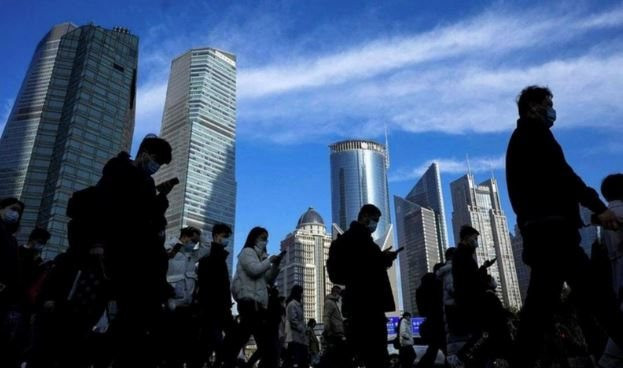 'Tôi lâm vào ngõ cụt rồi': Tiến sĩ than trời vì thất nghiệp phải chạy shipper, U40 gục ngã sau 10 lần phỏng vấn - Ảnh 1