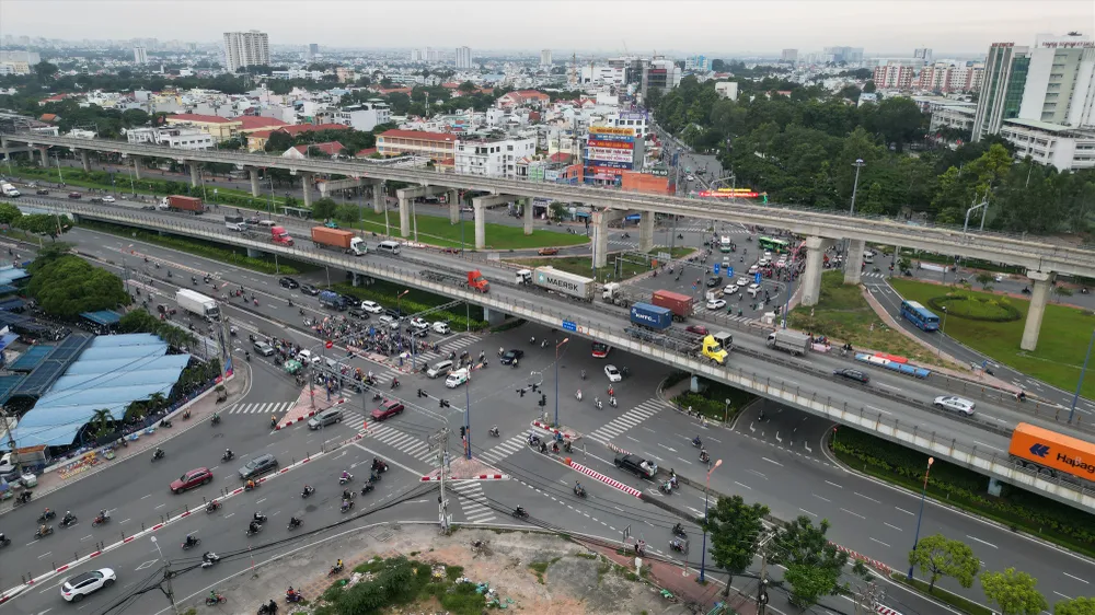 TPHCM dự kiến khởi công 7 cầu vượt thép, hoàn thành vào năm 2027 - Ảnh 1