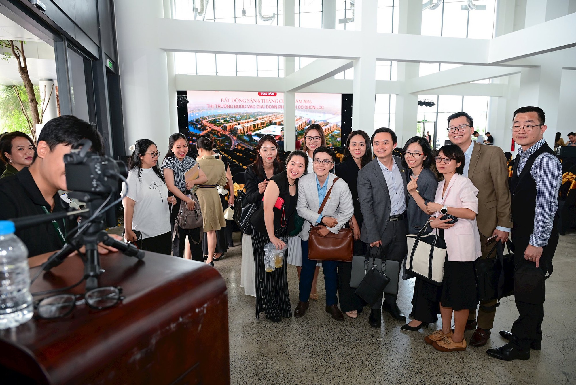 Thị trường bất động sản 2026 phục hồi có chọn lọc, dòng tiền chuyển từ “lướt sóng” sang “dòng tiền thực” - Ảnh 1