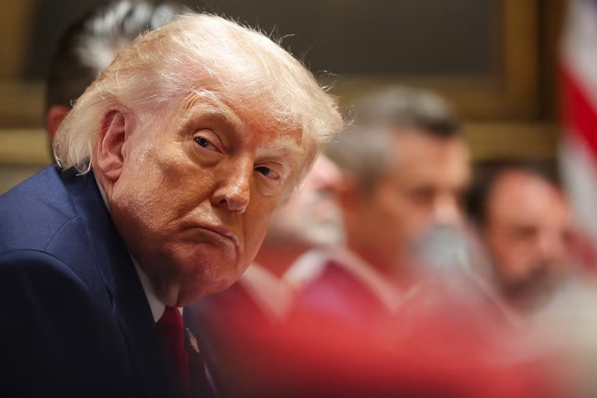 24 giờ chạy đua thuyết phục Tổng thống Mỹ Donald Trump - Ảnh 1